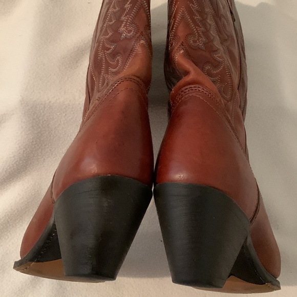 “Two Stepping In My Laredo’s” western boots - Picture 6 of 11